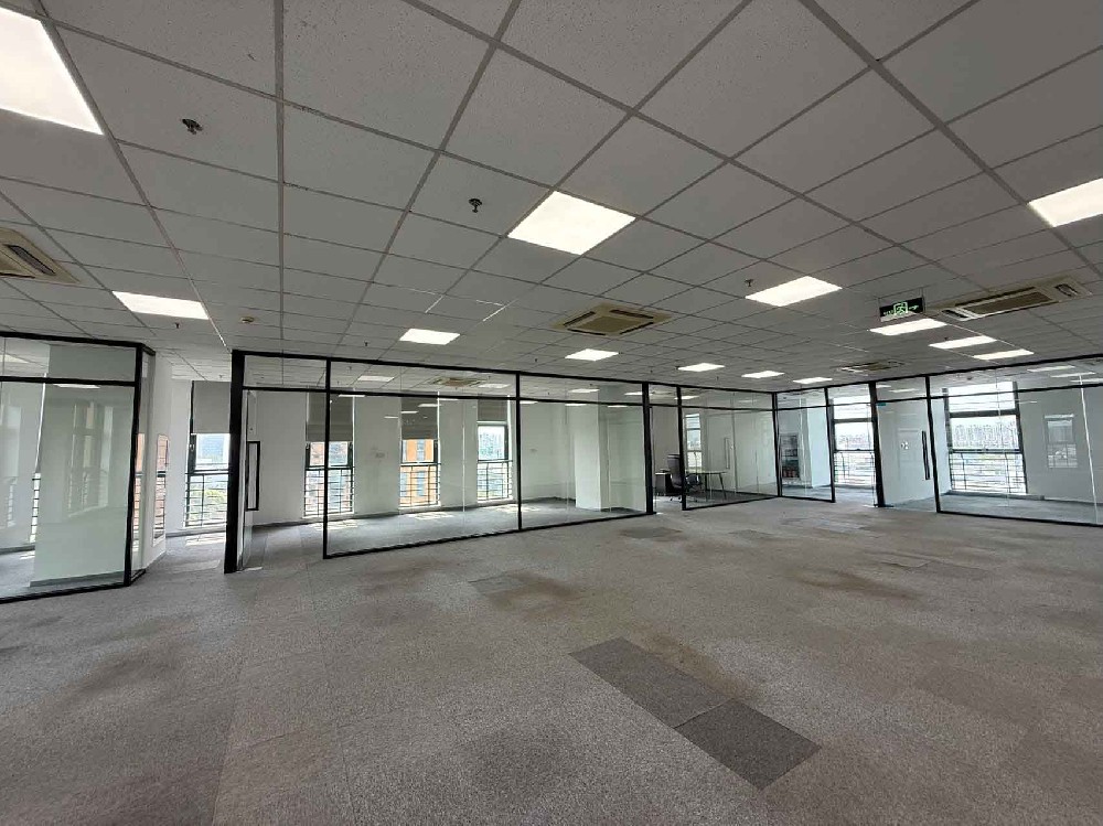 400平写字楼出租